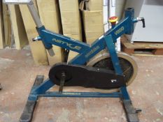 *Entice V850 Aero Bicycle (AF)