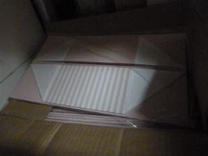 *Box of 30 Medium Pink Collapsible Magnet Boxes