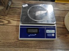 *Set of Genware 6kg Platform Scales