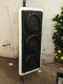 *Pedestrian Crossing Traffic Light