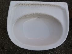 *White Bathroom Sink