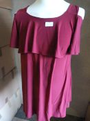 *Eight Raspberry Short Sleeve Tops (Various Sizes)