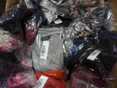 *Box of 15 Assorted Tops