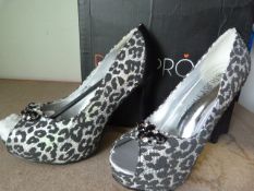 *Taylor Black Prom Shoes Size:7
