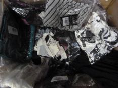 *Box of 15 Assorted Tops