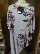 *Fifteen Lilac Floral Tops (Various Sizes)