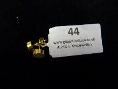 *Pair of Dotty Studs (Shiny Gold)