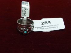 *Silver Overlapping Band with Flower & Opal