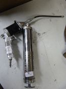 *Pneumatic Grease Gun