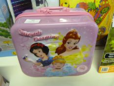 *Beauty Makeup Carry Case