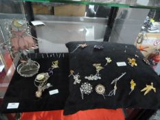Quantity of Costume Jewellery