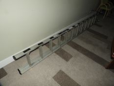 Youngman 200 24 Rung Aluminium Extending Roof Ladder