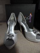 *Six Pairs of Ruby Prom 