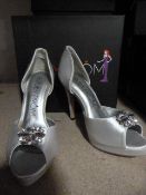 *Six Pairs of Ruby Prom 