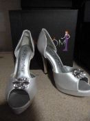 *Six Pairs of Ruby Prom 