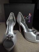 *Six Pairs of Ruby Prom 