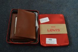 *Levi Gents Leather Wallet in Tin