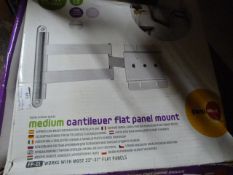 *Medium Cantilever Flat Panel Mount