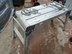 Small Decorating Platform/Step (AF)