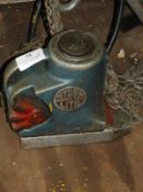 *Hydra Lite Model 625 Lightweight Jack