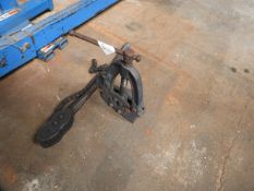 *Record 98,1/2C Pipe Vice and Pipe Grip