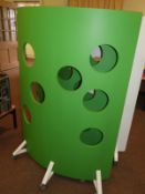 *Portable Curved Screen