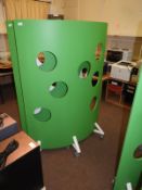 *Portable Curved Screen