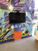 *Toshiba Flat Screen Wall Mounted TV Complete with