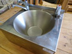 *Small Stainless Steel Sink 12
