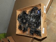 20 Decorative Feather Brooches