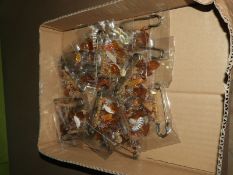 Box of 20 Decorative Brooches