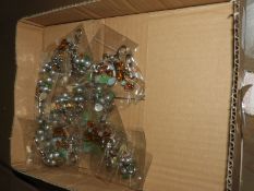 Box of 20 Decorative Floral Brooches