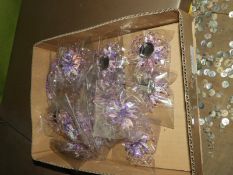 Box of 20 Decorative Floral Brooches