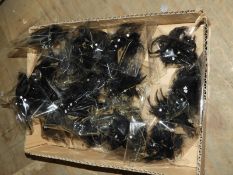 20 Decorative Feather Brooches