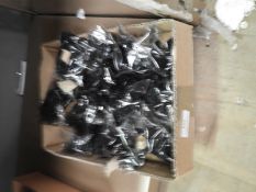 20 Decorative Feather Brooches