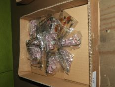 Box of 20 Decorative Brooches