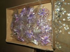 Box of 20 Decorative Floral Brooches