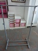 Adjustable Clothes Rail