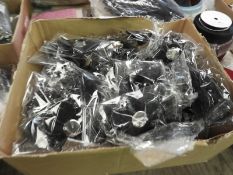 Box of 80 Decorative Flower Brooches