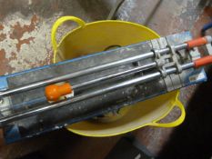 Plastic Tub & Tile Cutter