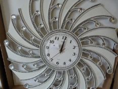 *Decorative Battery Powered Wall Clock