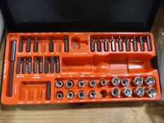 Part Socket and Screwdriver Set
