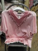 *Six Assorted Ladies Knitted Fashion Tops