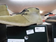 *Nicholas Deakin Boots (as per photograph) Size: 8