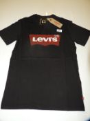 *Levi Black T-Shirt Size: XS
