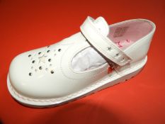 Pair of Children's Kickers (as per photograph) Siz