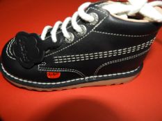 Pair of Children's Kickers (as per photograph) Siz