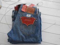 *Levi 502 Denim Jeans Size: 30/32