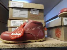 Pair of Kickers Toddler Boots (as per photograph)