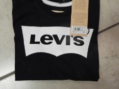 Levi Children's T-Shirt Size: 5 Years